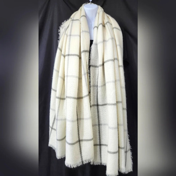 Ivory Gray Plaid Knit Blanket Scarf Wrap Raw Edge Quiet Luxury Minimalist Winter - Picture 1 of 5